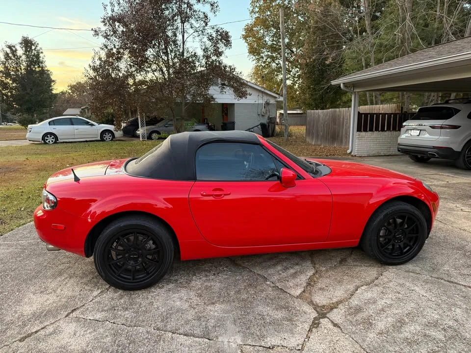 2006 Mazda NC MX-5 Miata - Image 3 of 18