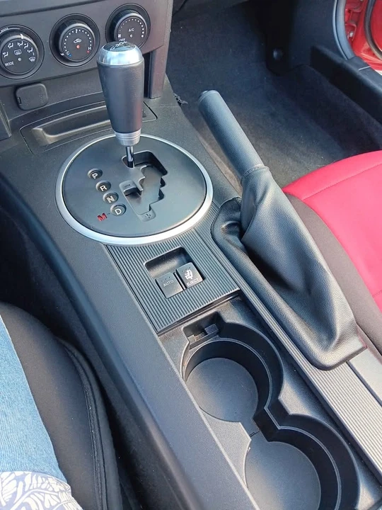 2006 Mazda NC MX-5 Miata - Image 11 of 12