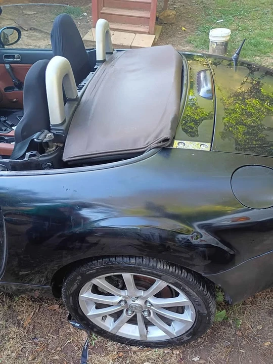 2006 Mazda NC MX-5 Miata - Image 13 of 14