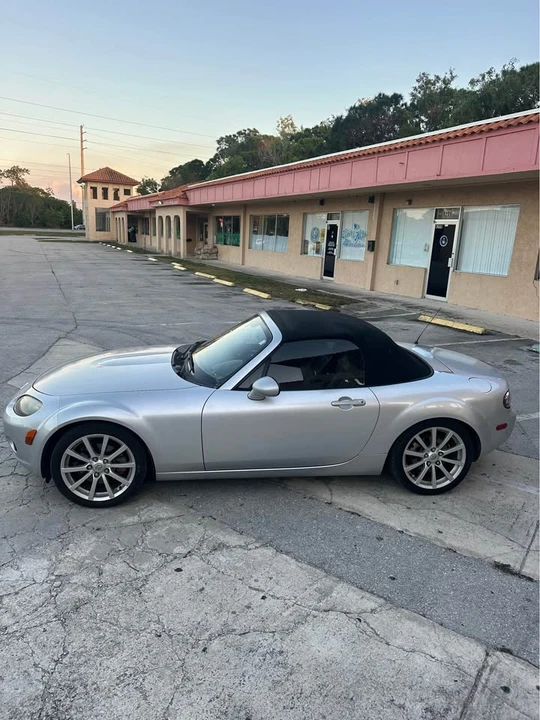 2006 Mazda NC MX-5 Miata - Image 2 of 10