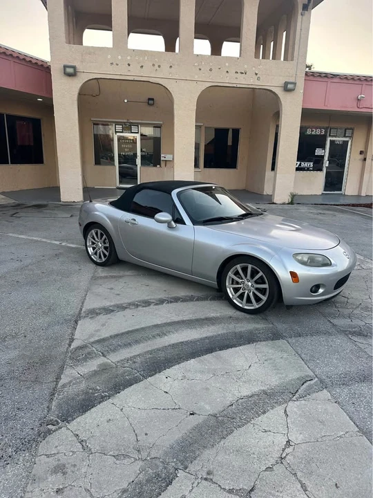 2006 Mazda NC MX-5 Miata - Image 3 of 10