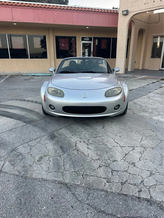 2006 Mazda NC MX-5 Miata - Image 5 of 10