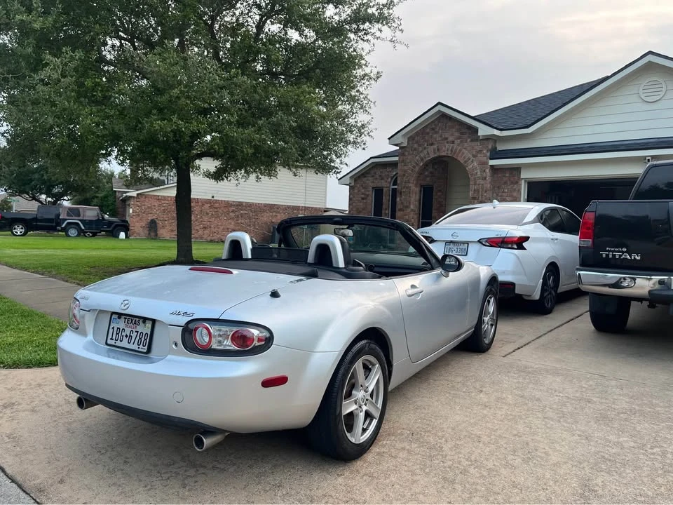 2006 Mazda NC MX-5 Miata - Image 2 of 17