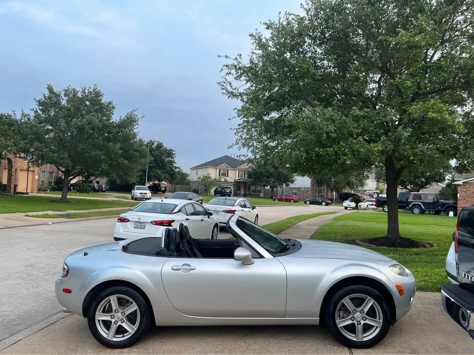 2006 Mazda NC MX-5 Miata - Image 4 of 17