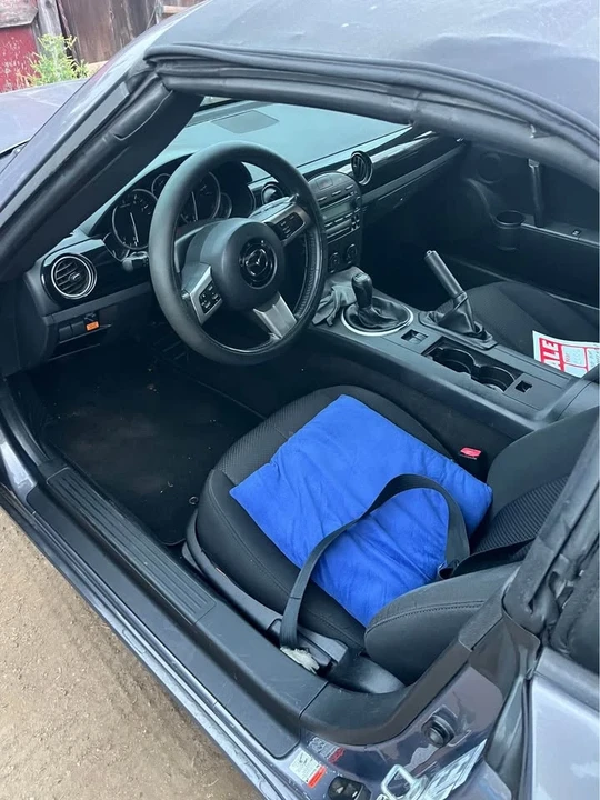 2006 Mazda NC MX-5 Miata - Image 5 of 16