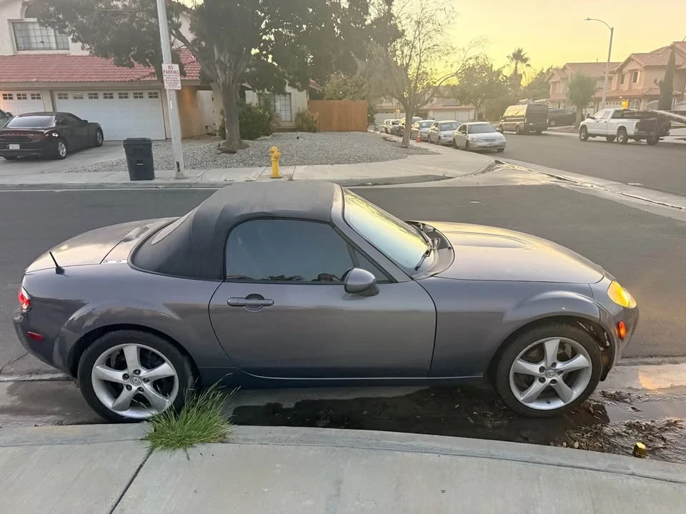 2006 Mazda NC MX-5 Miata - Image 4 of 8