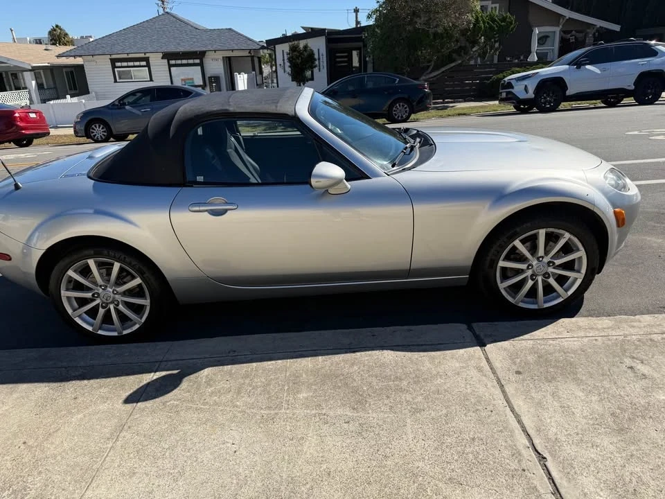 2006 Mazda NC MX-5 Miata - Image 4 of 6
