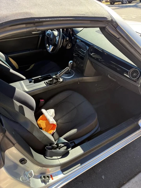 2006 Mazda NC MX-5 Miata - Image 5 of 6