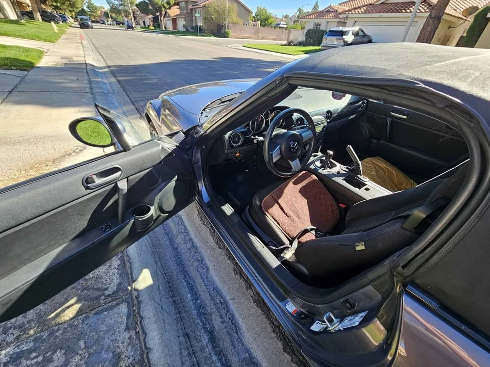 2006 Mazda NC MX-5 Miata - Image 4 of 10