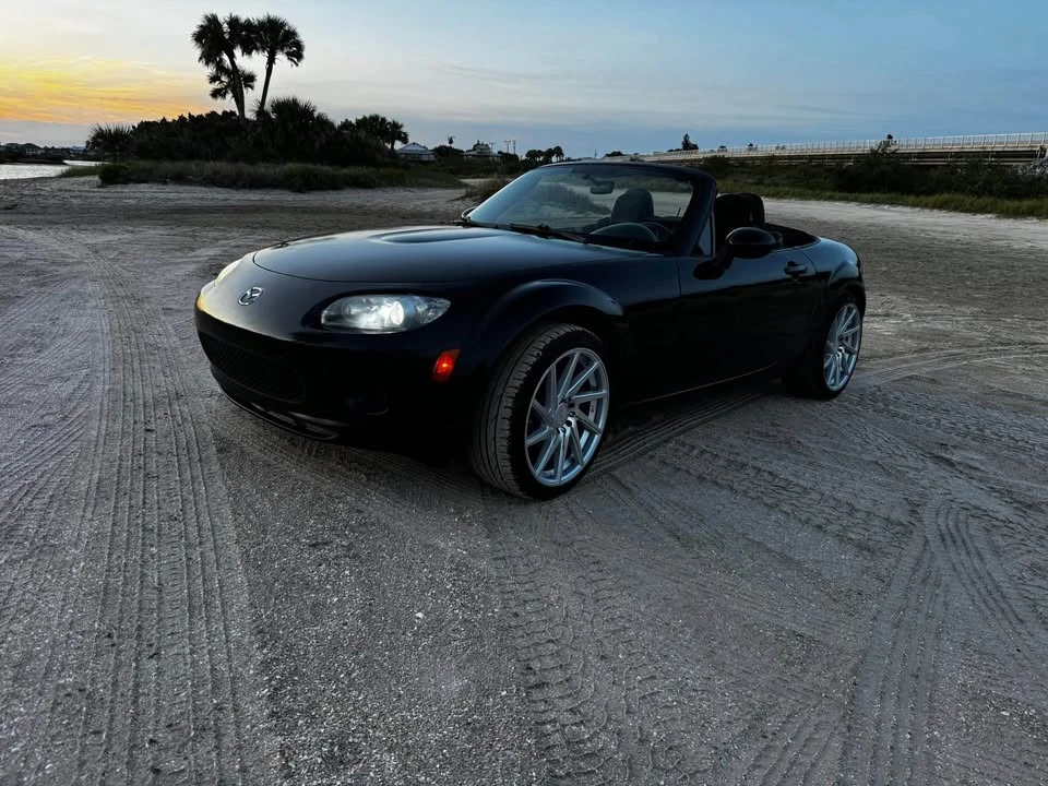 2006 Mazda NC MX-5 Miata - Image 2 of 4