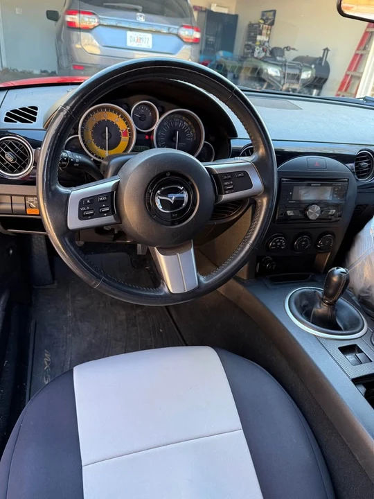 2006 Mazda NC MX-5 Miata - Image 6 of 8