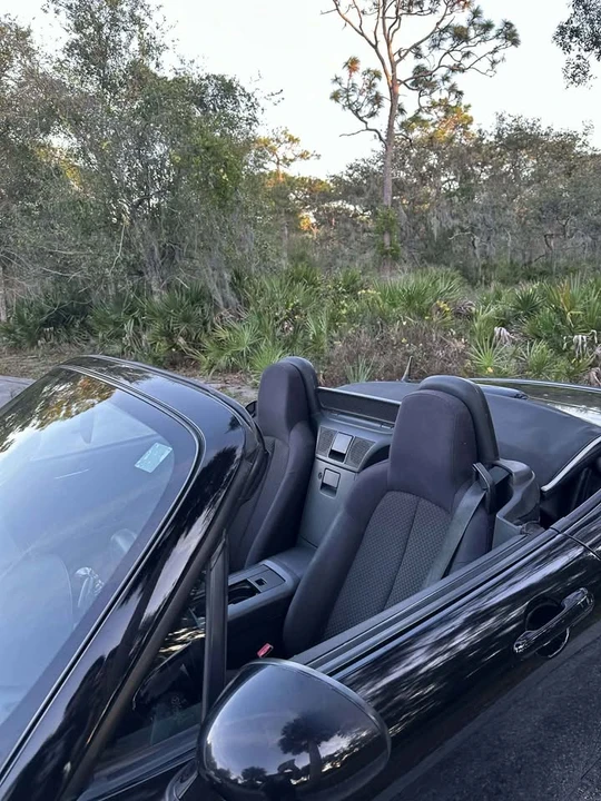 2006 Mazda NC MX-5 Miata - Image 9 of 10