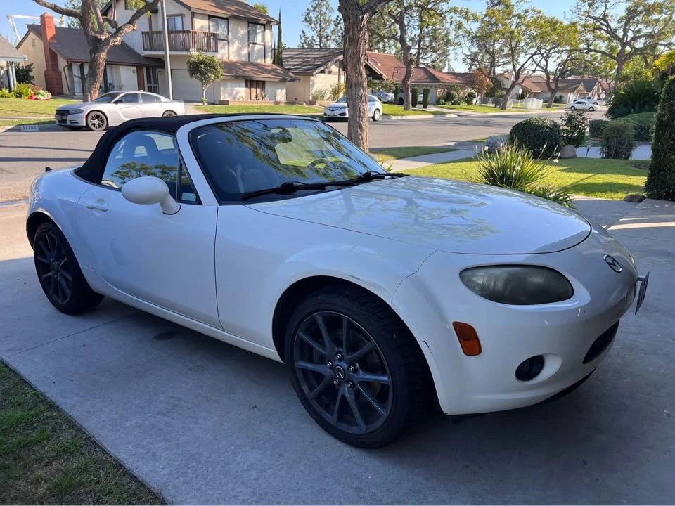 2006 Mazda NC MX-5 Miata - Image 2 of 5