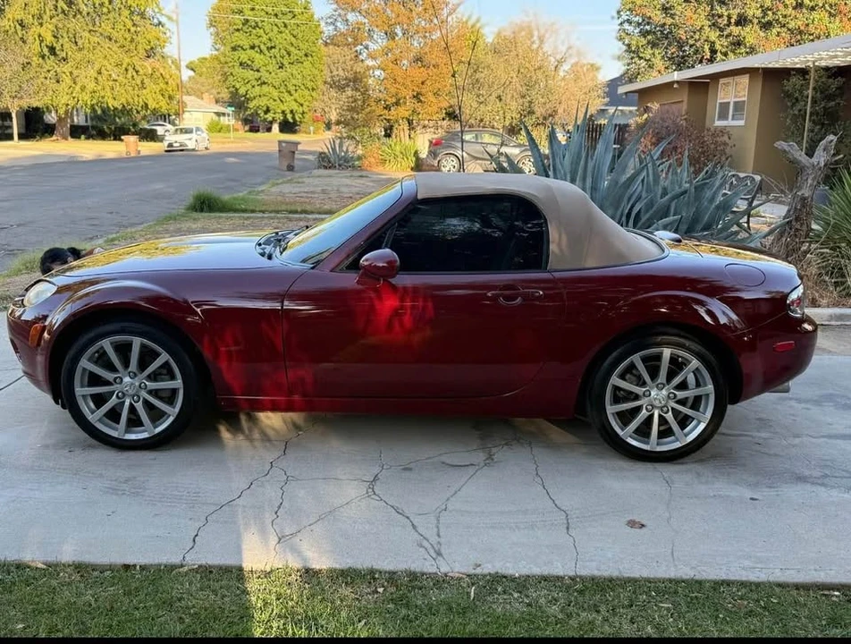 2006 Mazda NC MX-5 Miata - Image 3 of 3