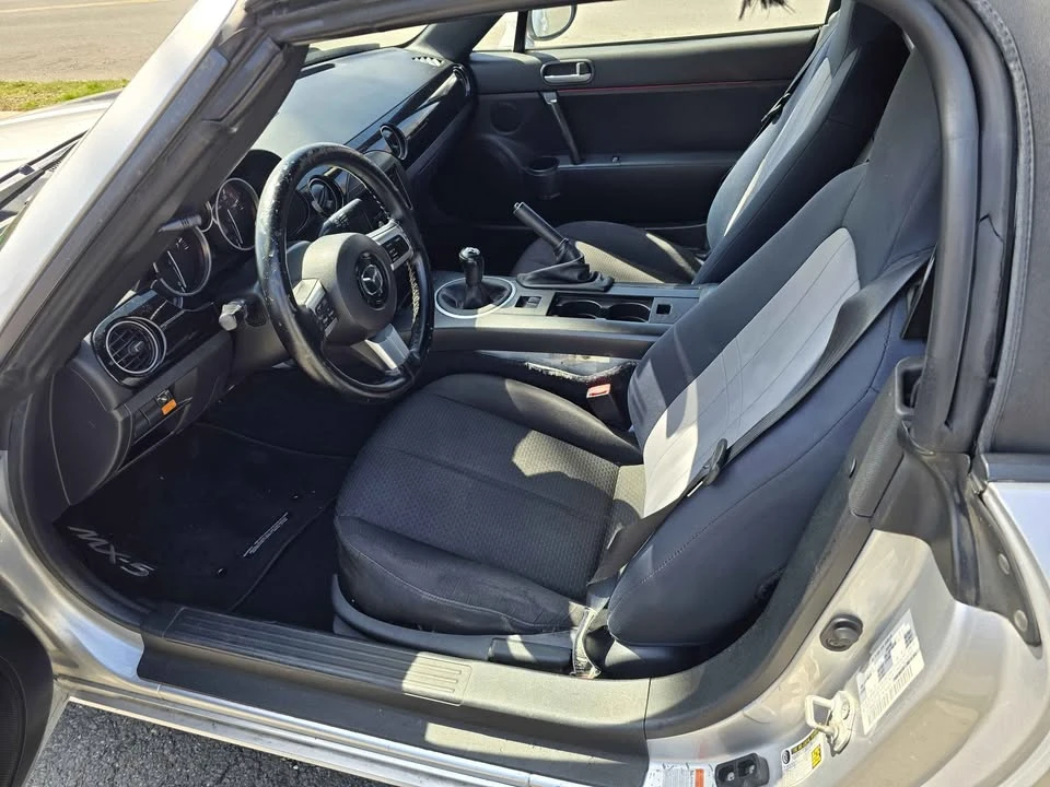 2006 Mazda NC MX-5 Miata - Image 13 of 17