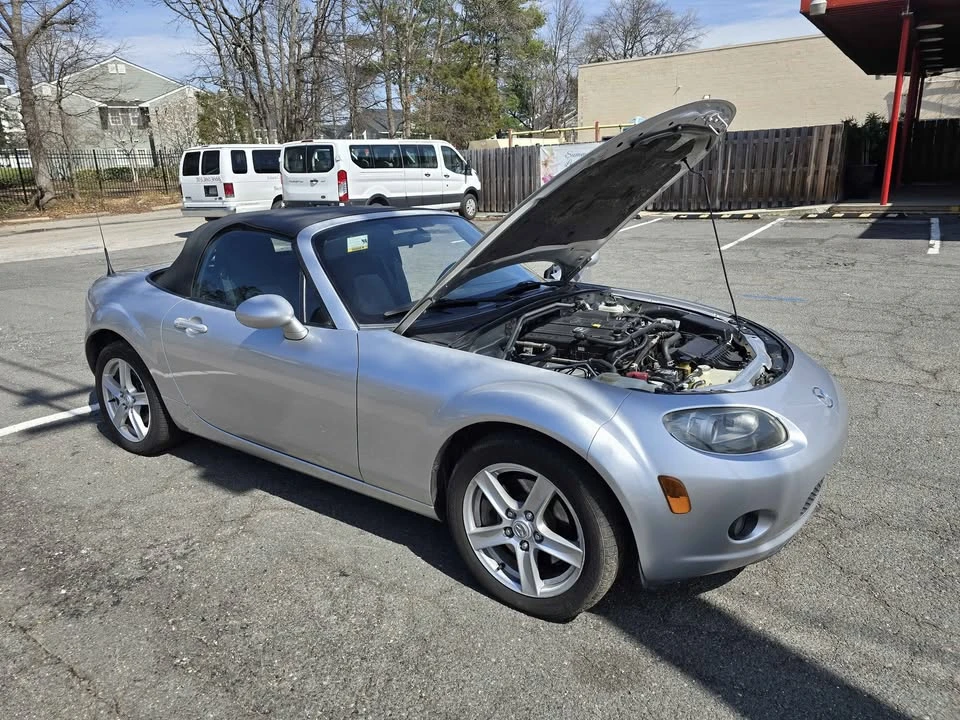 2006 Mazda NC MX-5 Miata - Image 8 of 17