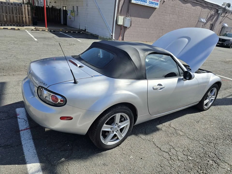 2006 Mazda NC MX-5 Miata - Image 3 of 17