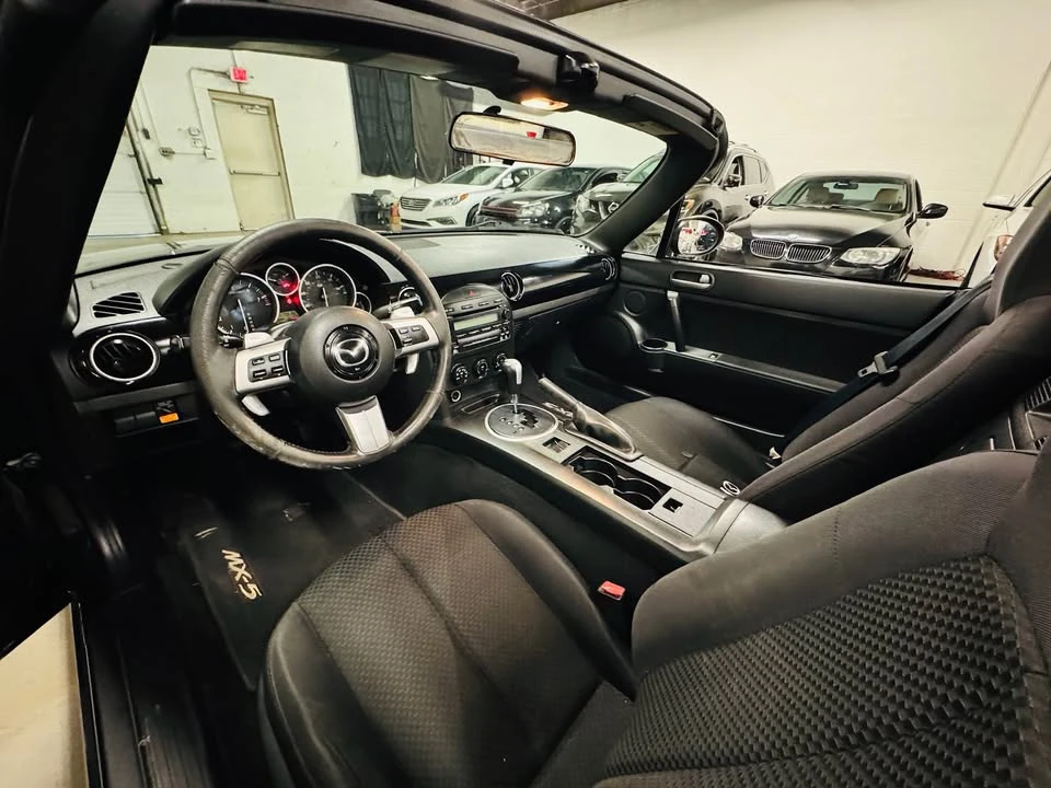 2006 Mazda NC MX-5 Miata - Image 19 of 20