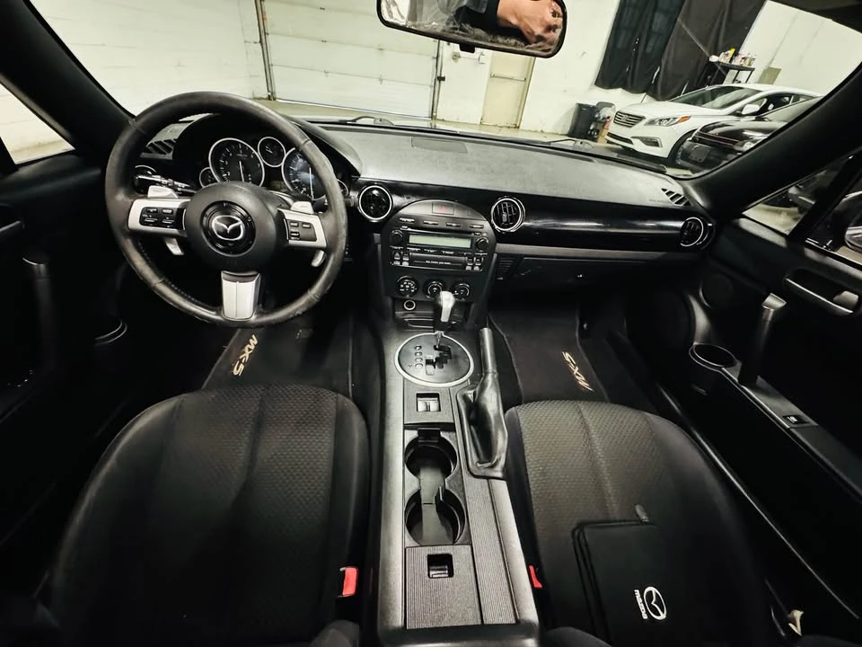 2006 Mazda NC MX-5 Miata - Image 16 of 20