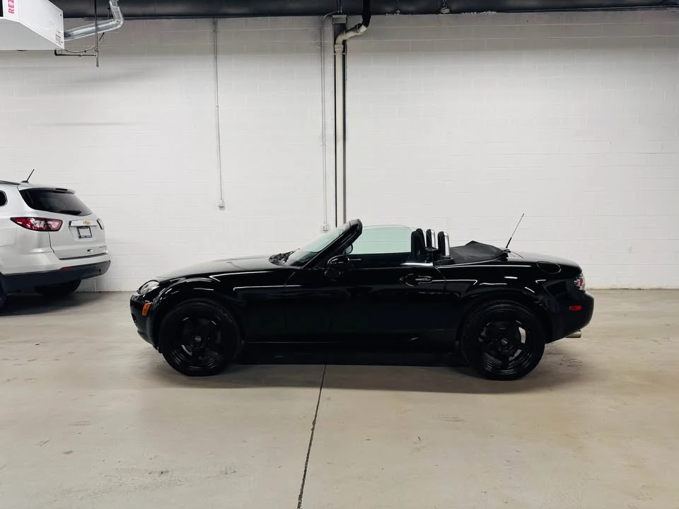 2006 Mazda NC MX-5 Miata - Image 10 of 20