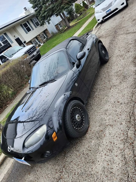 2006 Mazda NC MX-5 Miata - Image 2 of 2