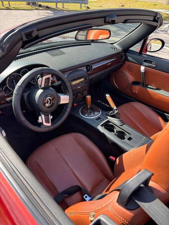 2006 Mazda NC MX-5 Miata - Image 6 of 11