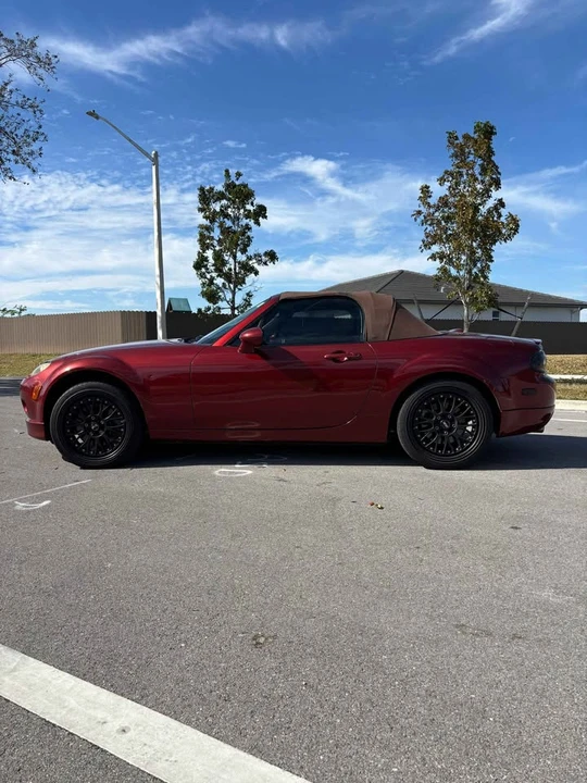 2006 Mazda NC MX-5 Miata - Image 3 of 11