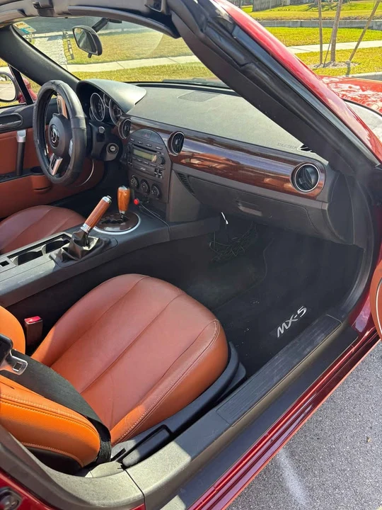2006 Mazda NC MX-5 Miata - Image 9 of 11