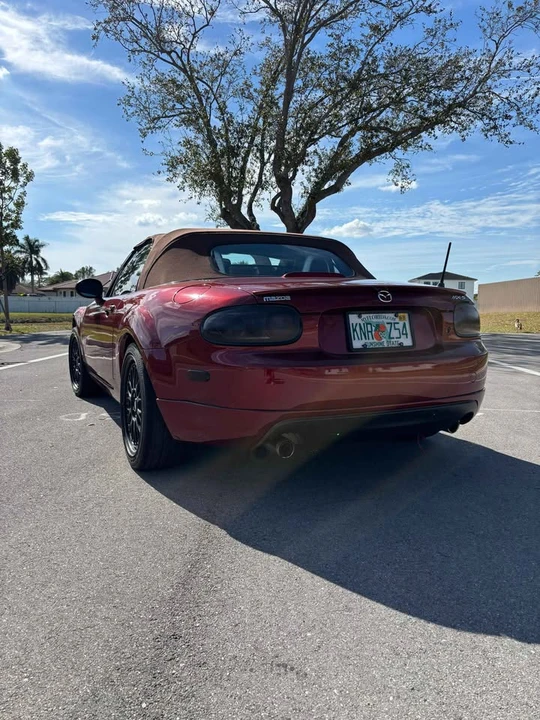2006 Mazda NC MX-5 Miata - Image 4 of 11