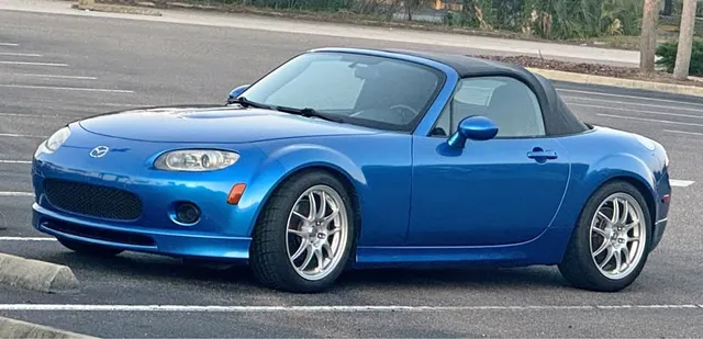 2006 Mazda MX-5 Miata Convertible