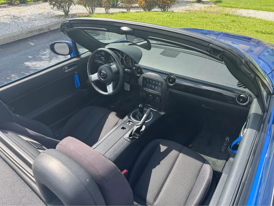 2006 Mazda NC MX-5 Miata - Image 12 of 16