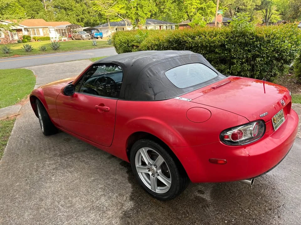 2006 Mazda NC MX-5 Miata - Image 11 of 15