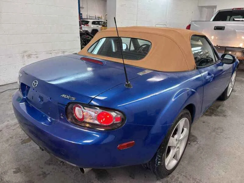 2006 Mazda NC MX-5 Miata - Image 4 of 8