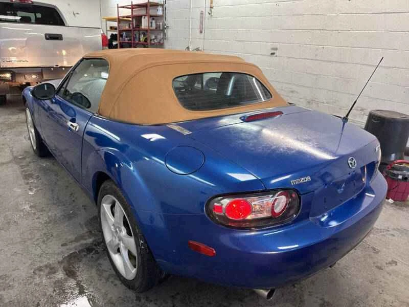 2006 Mazda NC MX-5 Miata - Image 5 of 8