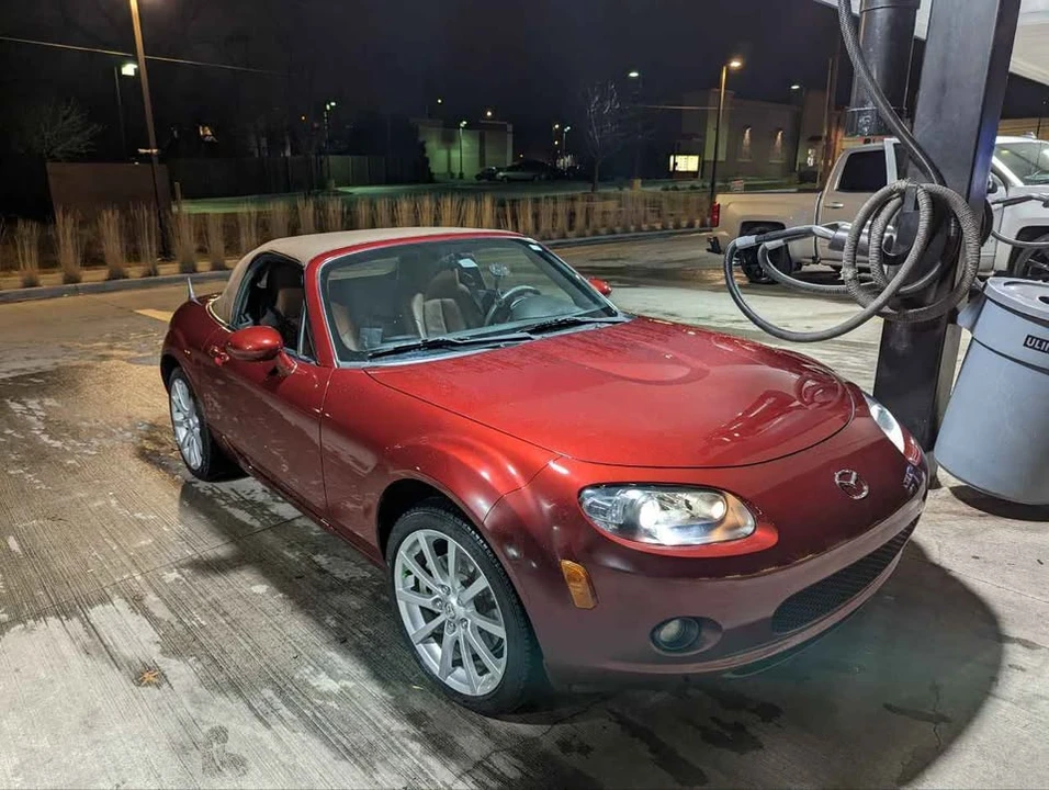2006 Mazda NC MX-5 Miata - Image 16 of 18