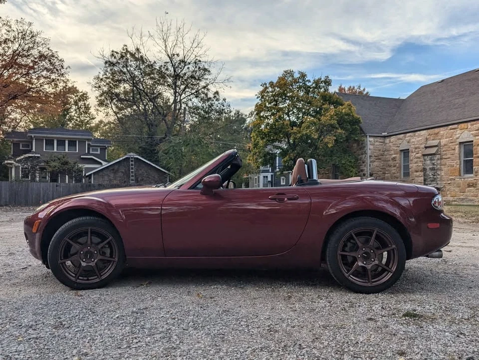 2006 Mazda NC MX-5 Miata - Image 9 of 18