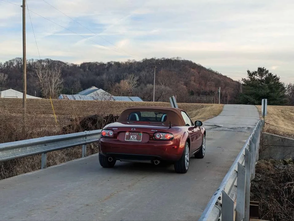 2006 Mazda NC MX-5 Miata - Image 15 of 18