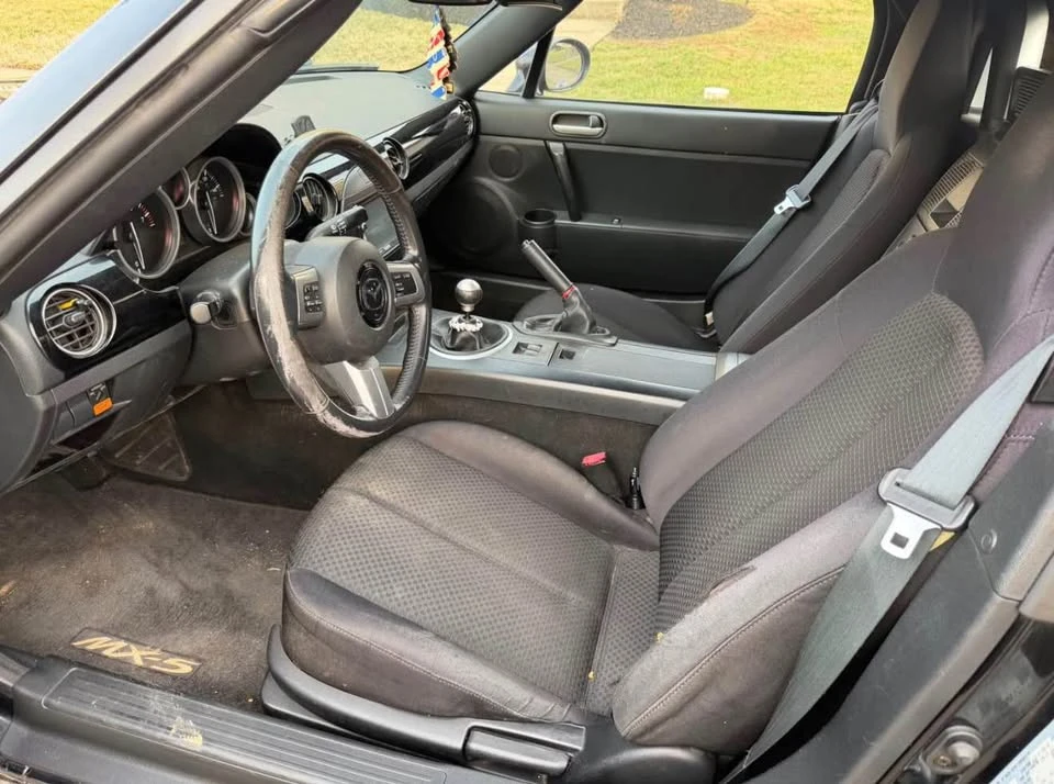 2006 Mazda NC MX-5 Miata - Image 5 of 5