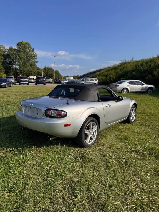 2006 Mazda NC MX-5 Miata - Image 4 of 10
