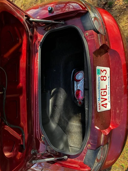 2006 Mazda NC MX-5 Miata - Image 14 of 17