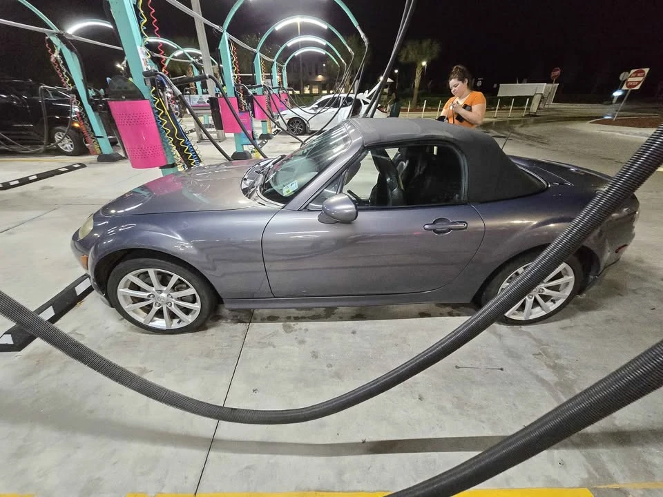2006 Mazda NC MX-5 Miata - Image 4 of 4