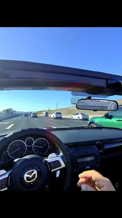 2006 Mazda NC MX-5 Miata - Image 2 of 2