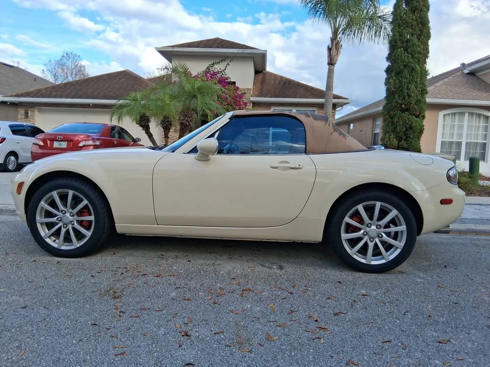 2006 Mazda NC MX-5 Miata - Image 2 of 16