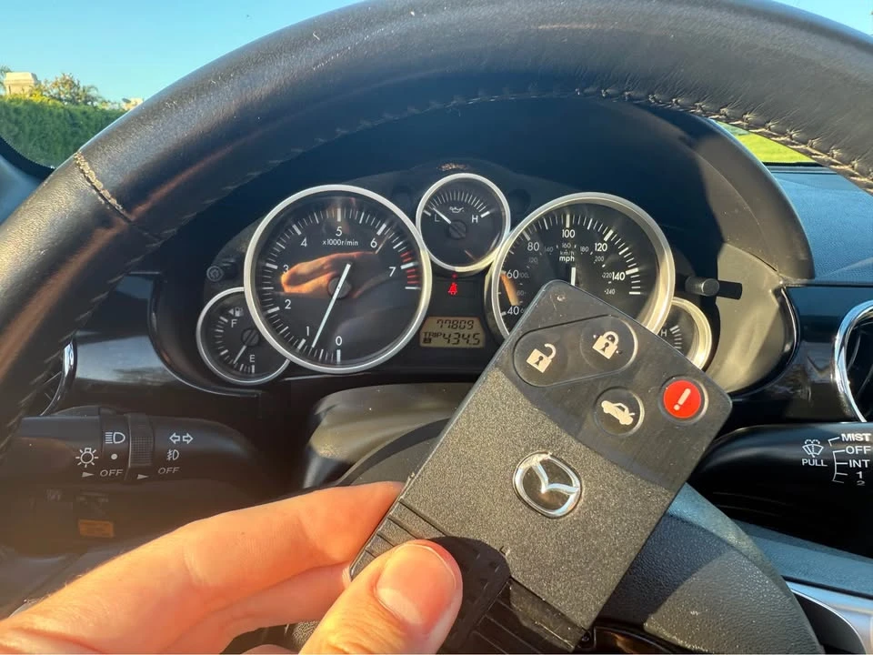 2006 Mazda NC MX-5 Miata - Image 9 of 15