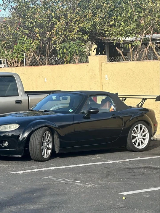 2006 Mazda NC MX-5 Miata - Image 3 of 6