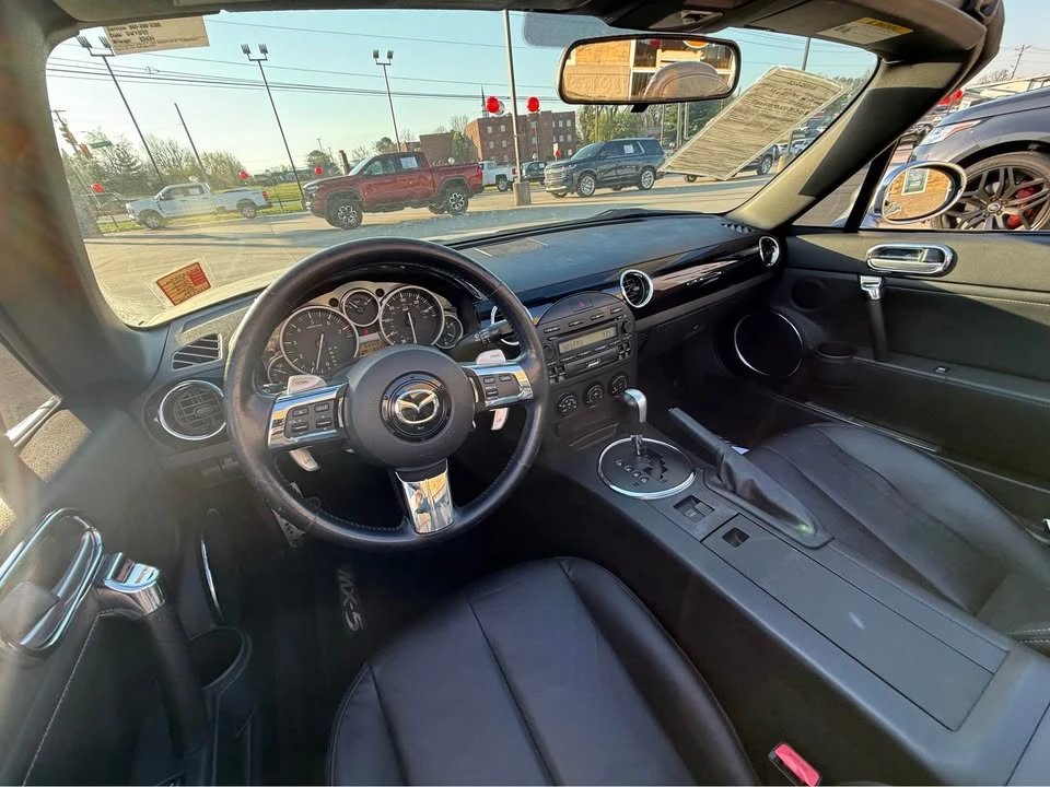 2006 Mazda NC MX-5 Miata - Image 5 of 5