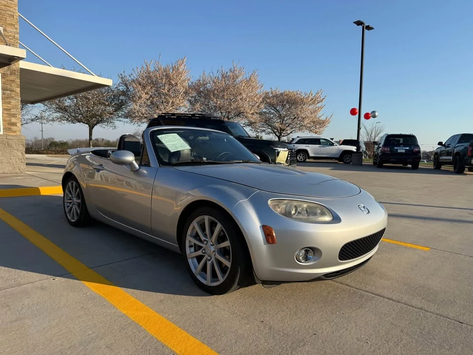 2006 Mazda NC MX-5 Miata - Image 2 of 5