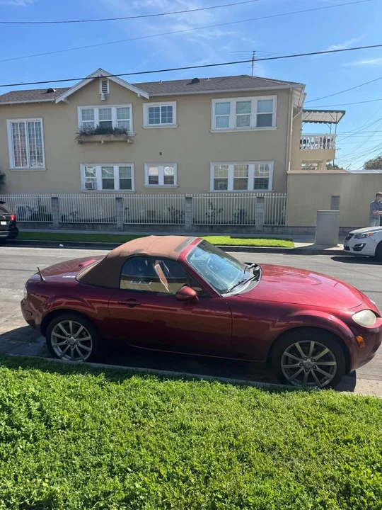 2006 Mazda NC MX-5 Miata - Image 5 of 14