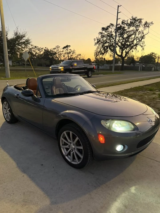 2006 Mazda NC MX-5 Miata - Image 2 of 17