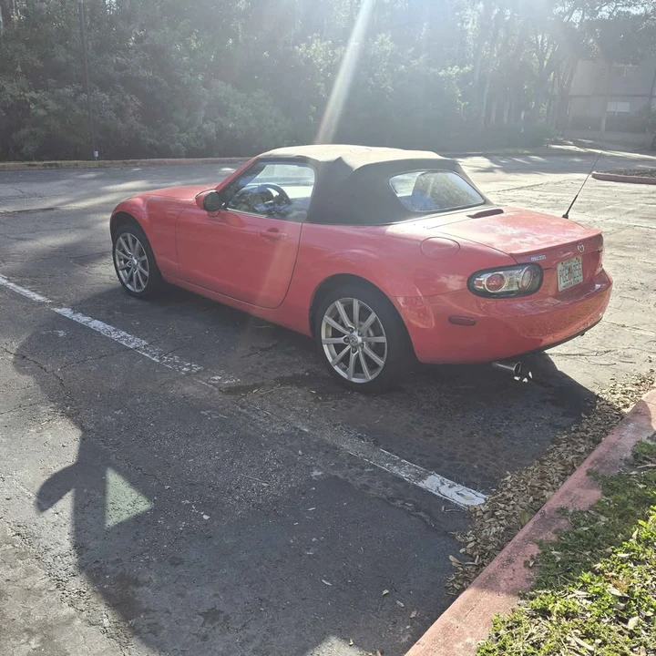 2006 Mazda NC MX-5 Miata - Image 4 of 8